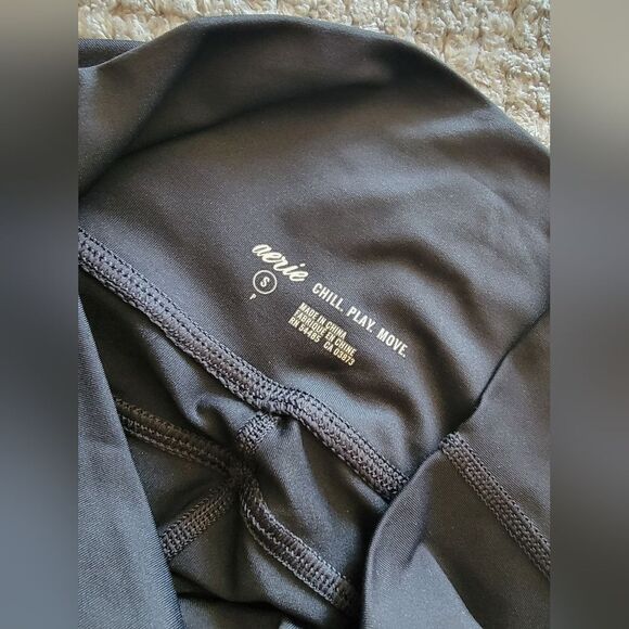 Aerie Black High-Waisted Leggings - Picture 5 of 9